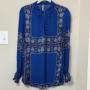 Free People Women’s Top Sz‎ XS Oversized Boho Gauzy Lightweight Soft Blue/Purple